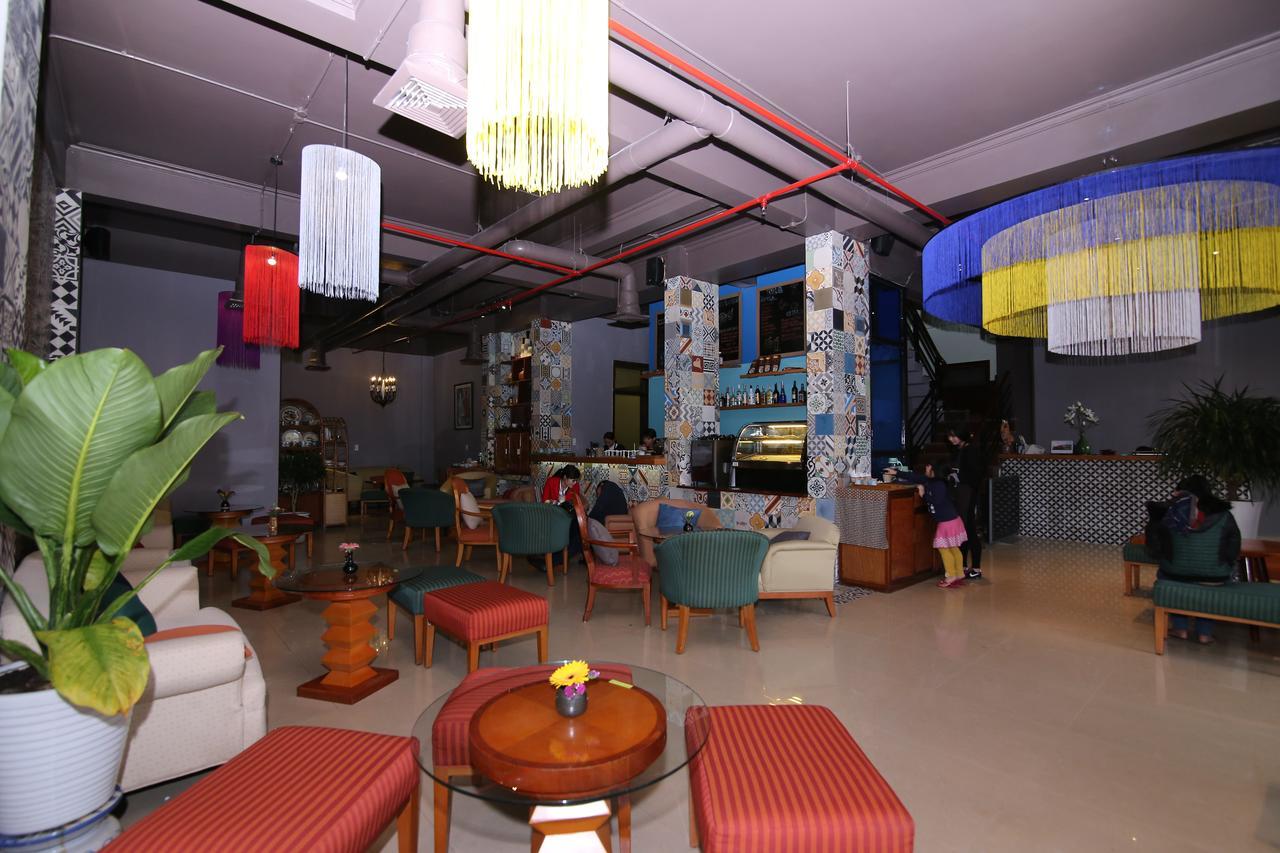 Geminai Hotel&Café Dong Hoi Extérieur photo